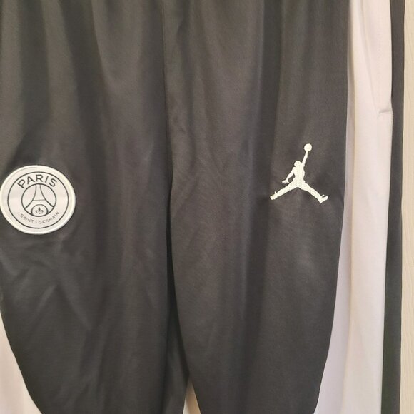 Jordan Paris Saint-Germain Black and white Sweatpants Size Xl pre owned - Picture 5 of 8